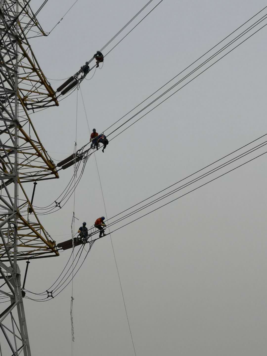 三源建設國網(wǎng)山東電力公司泰安供電公司220kV石園II線等13條線路防斷線維修工程